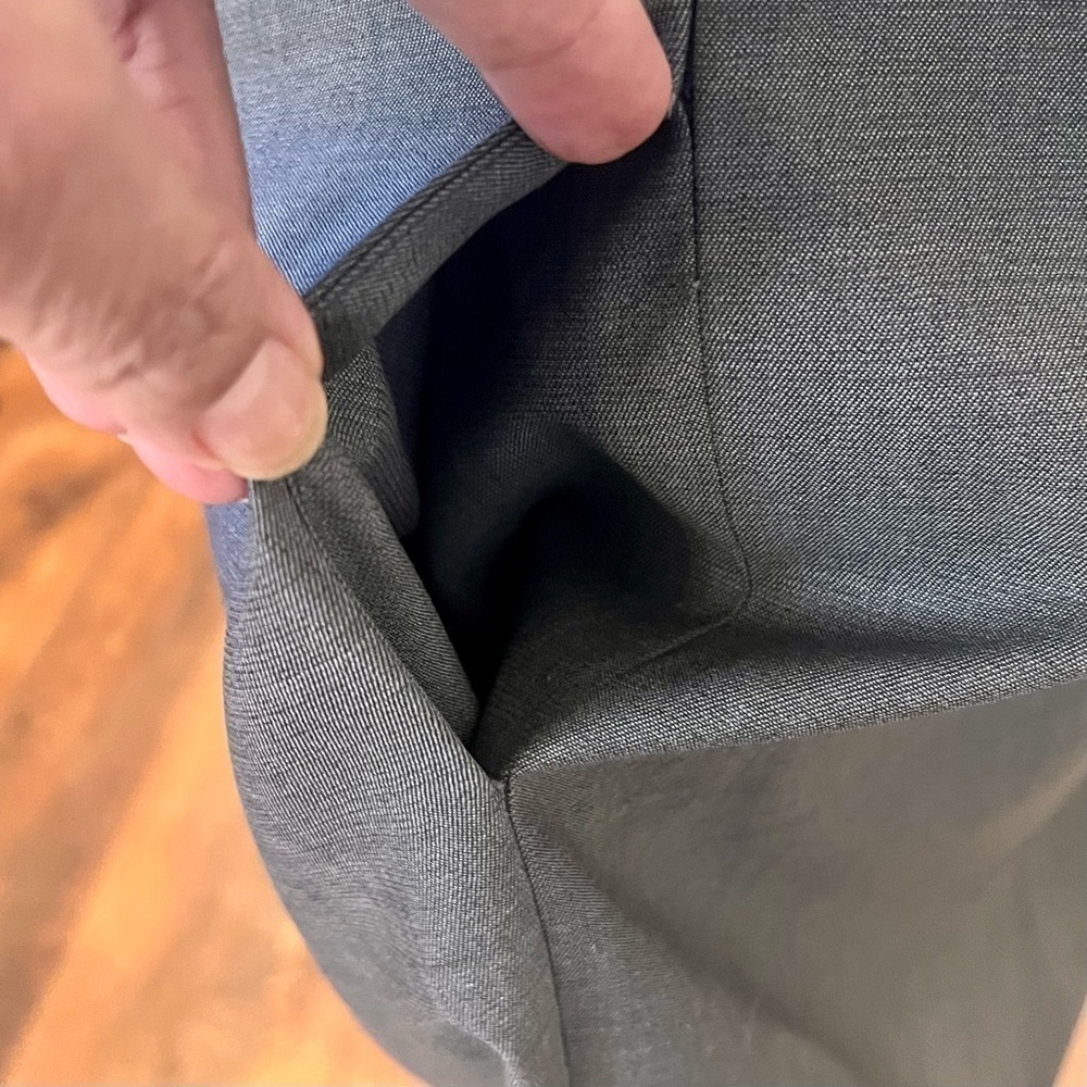 Max MARA gray bubble hem dress.  Made in Italy. Size 10 - Picture 6 of 13